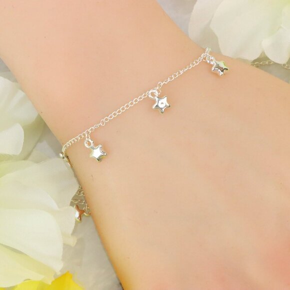 Minimalist Bracelet, Sleek & Modern Design, Women’s Fashion, YC110171-B - Picture 5 of 10